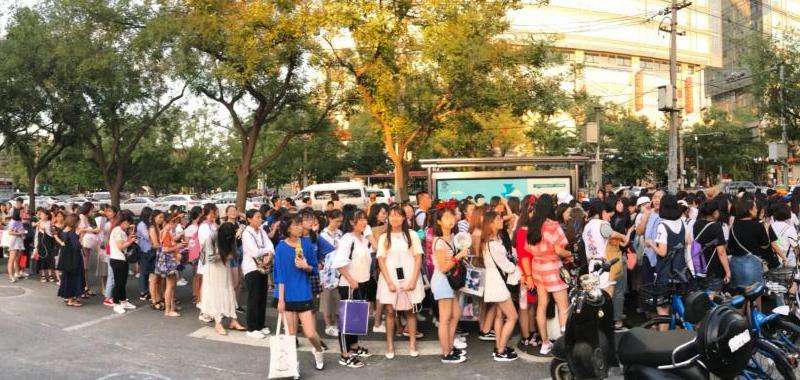 Facebook最多粉丝是谁？揭示Facebook上的最大粉丝明星